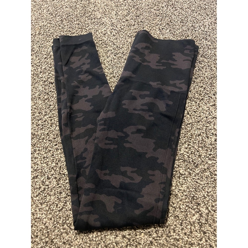 E24 SPANX Camo Print Leggings Black Grey Womens Size M/M‎